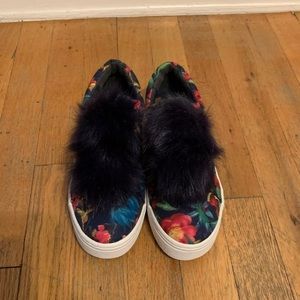 Sam Edelman Leya PomPom Sneaker